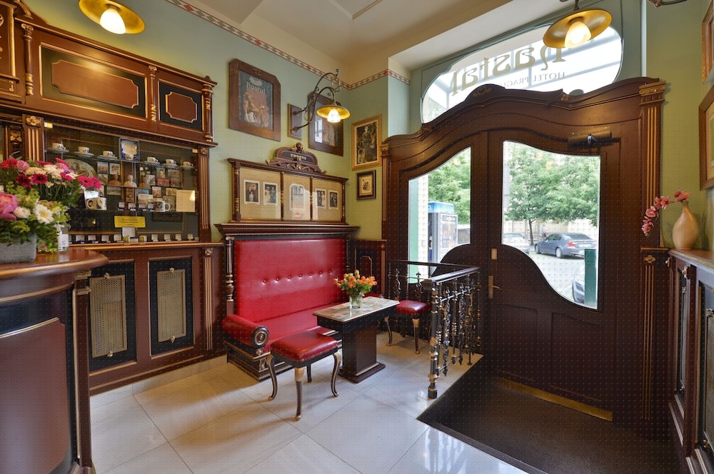 HASTAL HOTEL 31/42