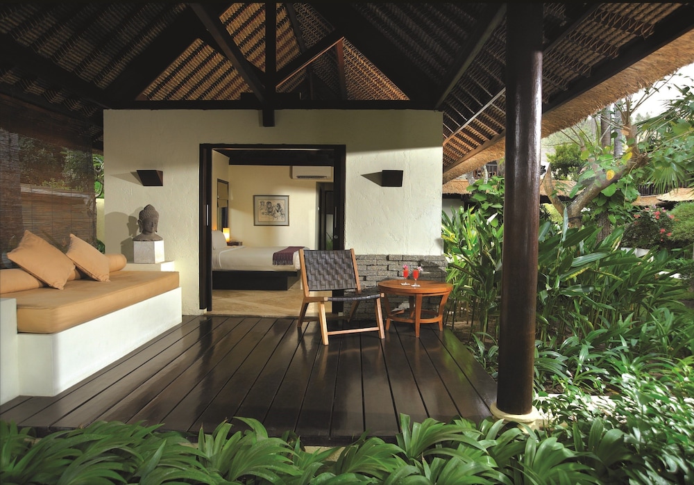 Qunci Villas Resort 10/65