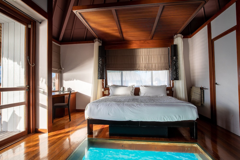 Westin Bora Bora 12/50