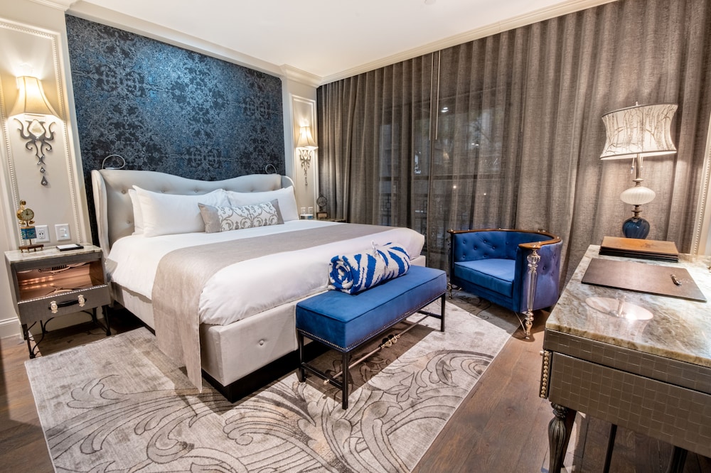 The Ivey's Hotel 15/68