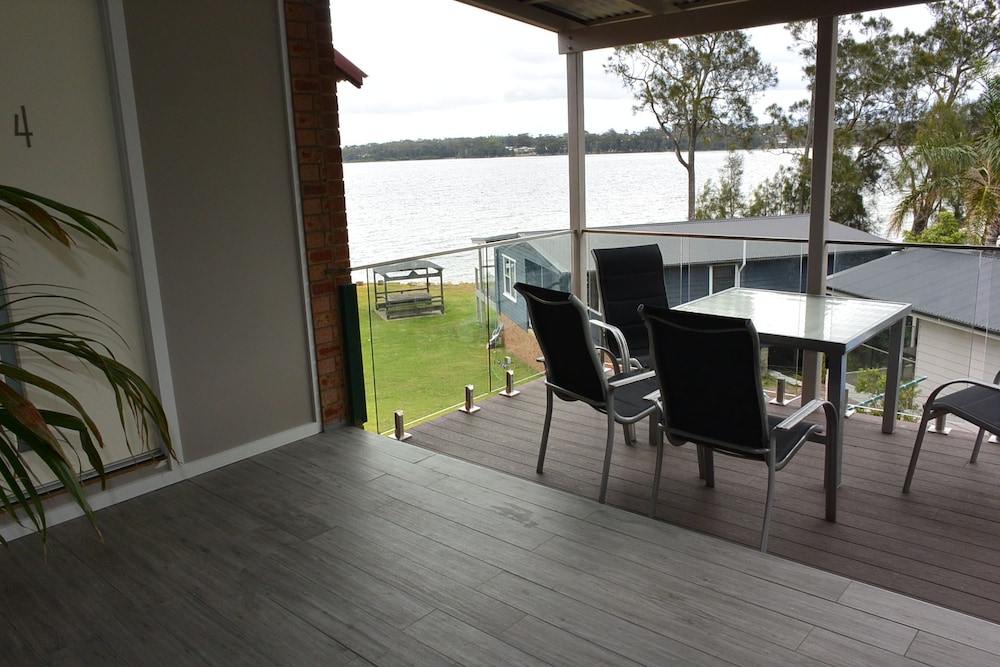 DUNGOWAN HOLIDAY ACCOMODATION 45/75