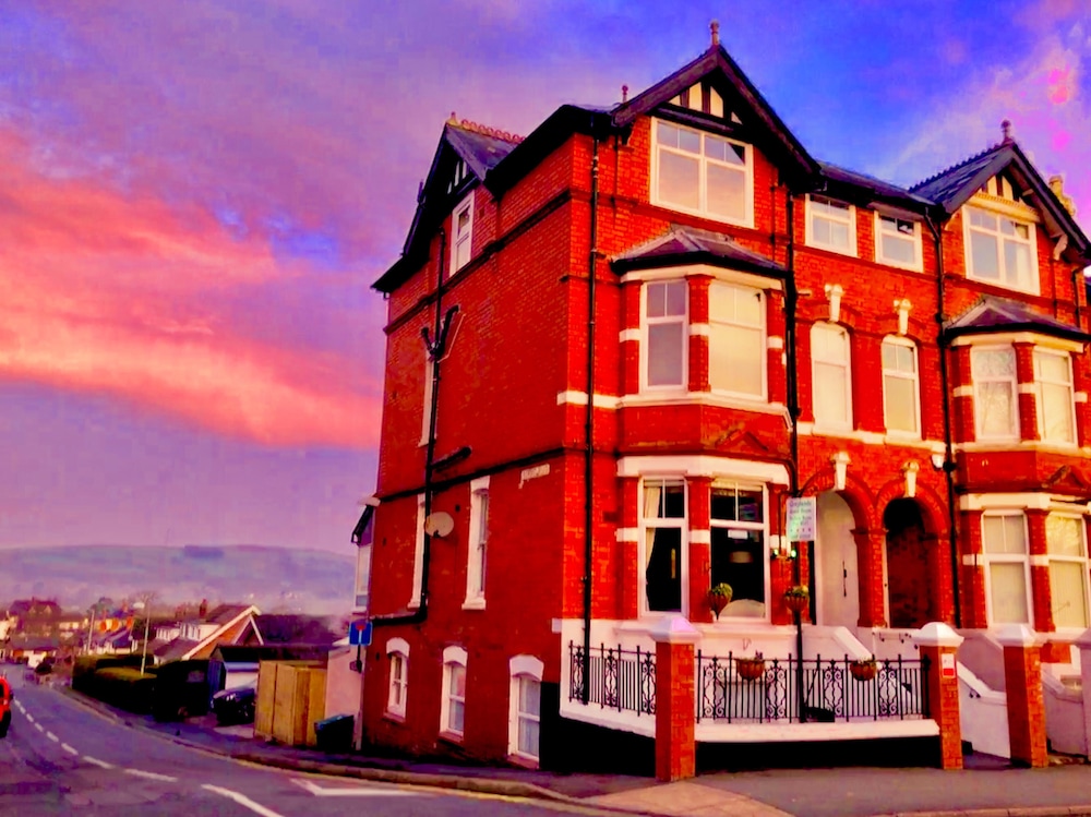 Greylands Guesthouse 1/50