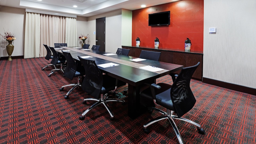 Holiday Inn Express Hotel And Suites Duncan 58/67