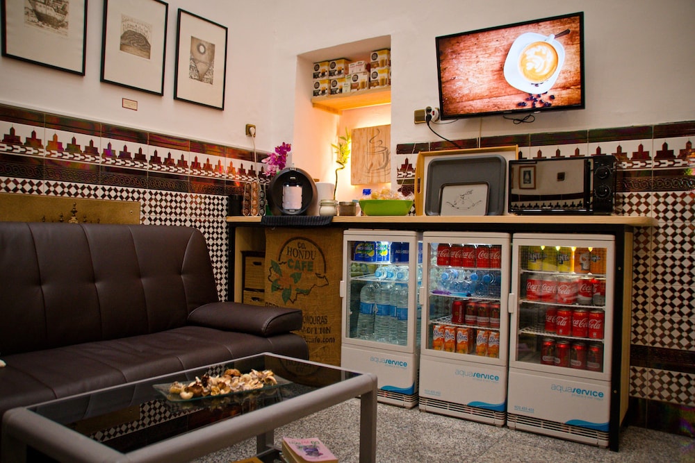 Hostal La Muralla 35/48
