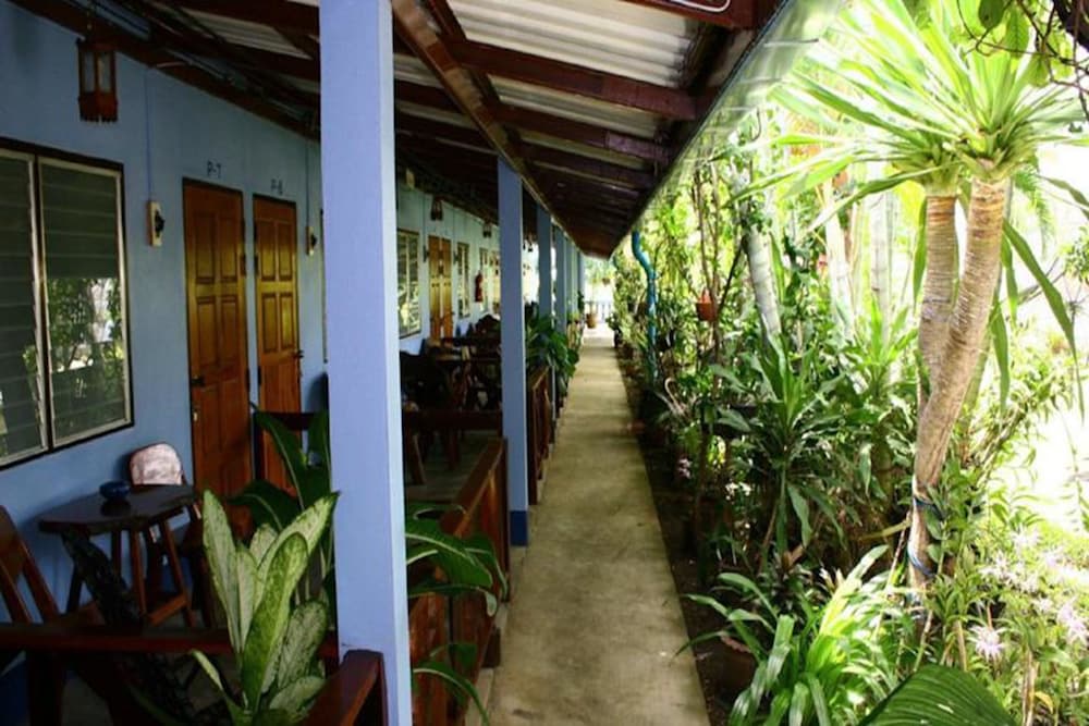 Pongphen Guesthouse 63/72