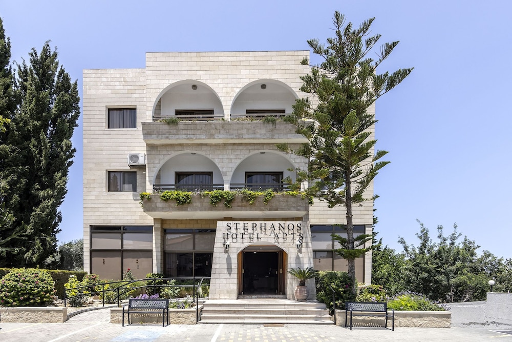 Stephanos Hotel Apartments 6/47