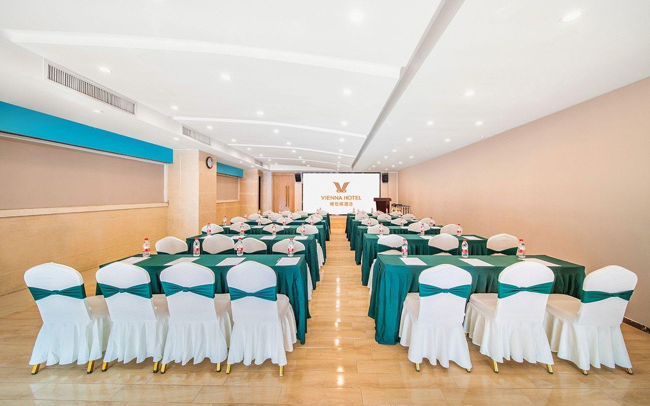 Vienna Hotel (Dongguan Houjie Avenue) 39/41