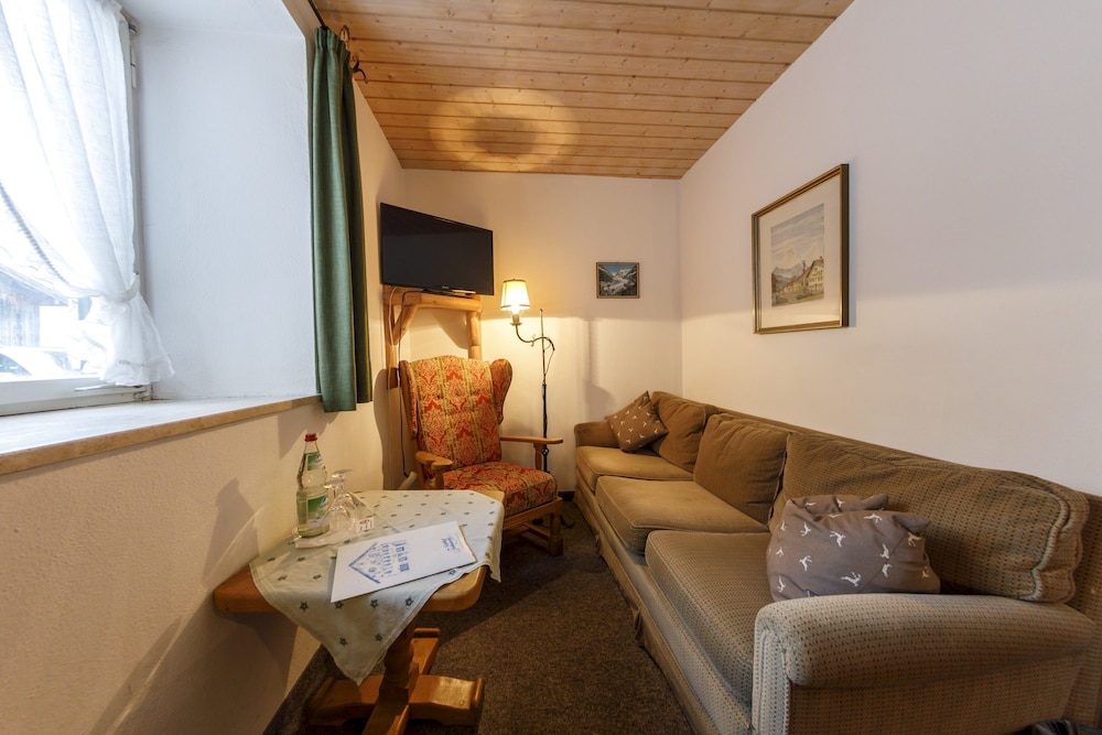 Hotel and Gasthof Fraundorfer 31/50