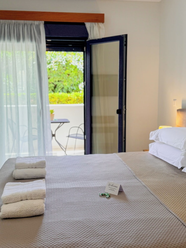 Emporios Bay Hotel 26/64