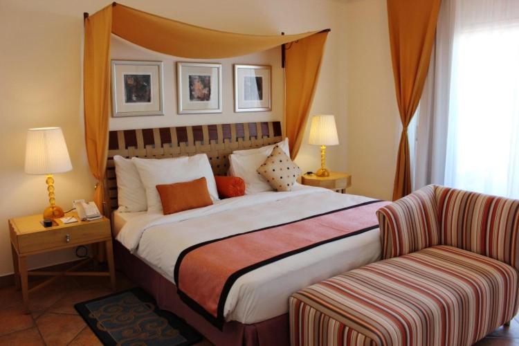 SeaShell Hotel & Resort 8/42