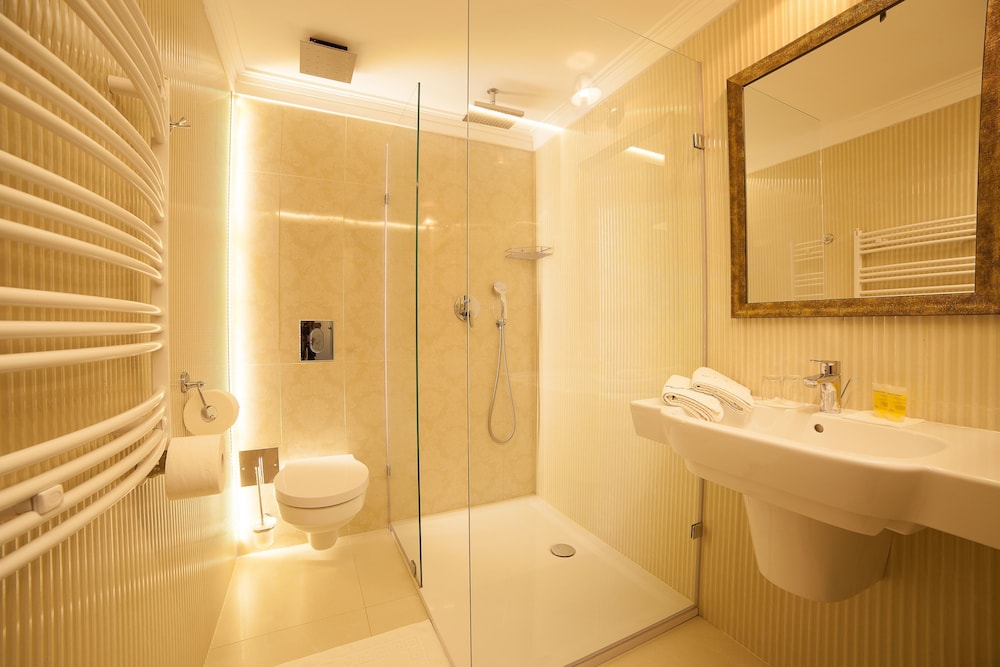 Hotel Lambert Medical Spa 12/66