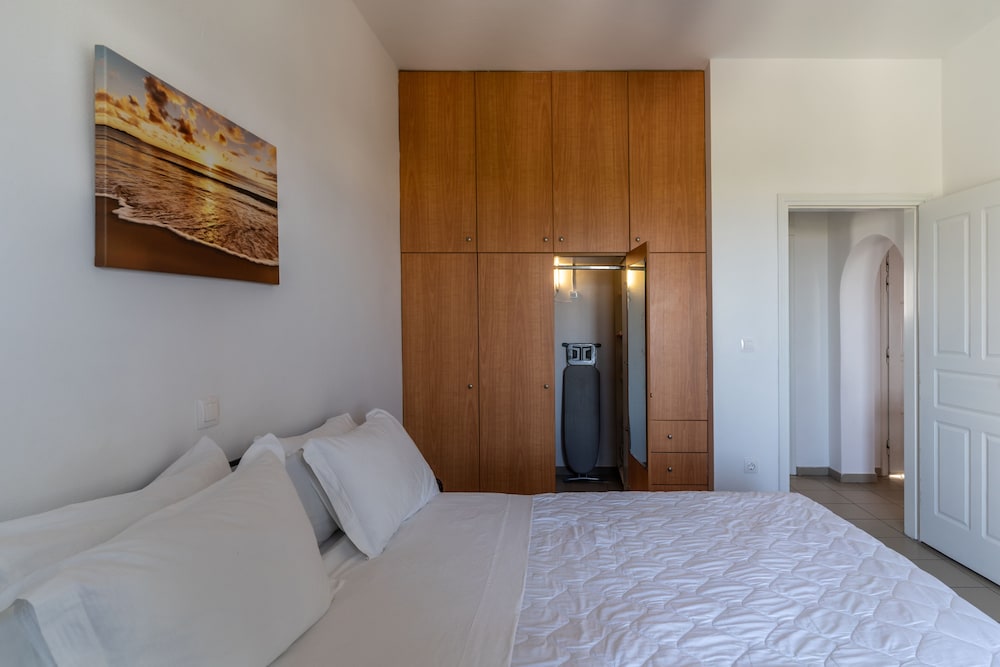 Ampelonas Executive Houses 5/47
