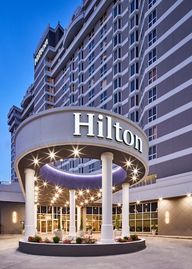 Hilton Kansas City Country Club Plaza 2/50