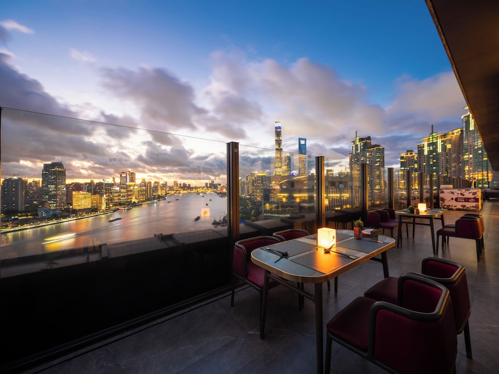 Joya Hotel Shanghai Lujiazui 25/28