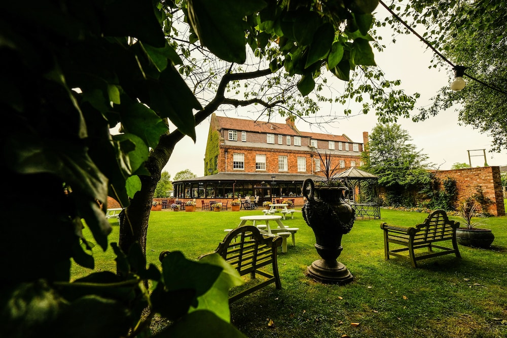 Bowburn Hall Hotel 59/66