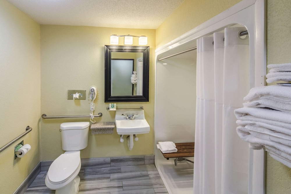 Quality Inn Decatur Near US-224 60/60