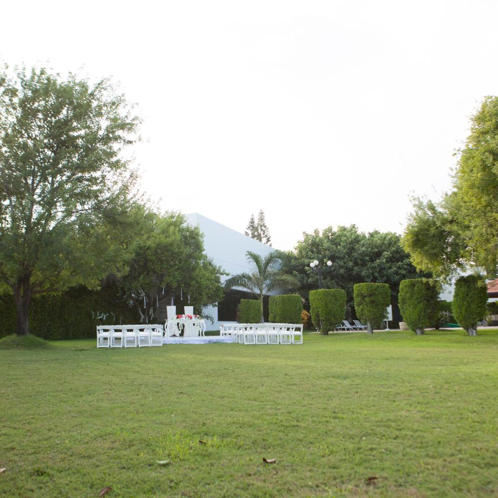 Hotel Paradise Inn 40/46