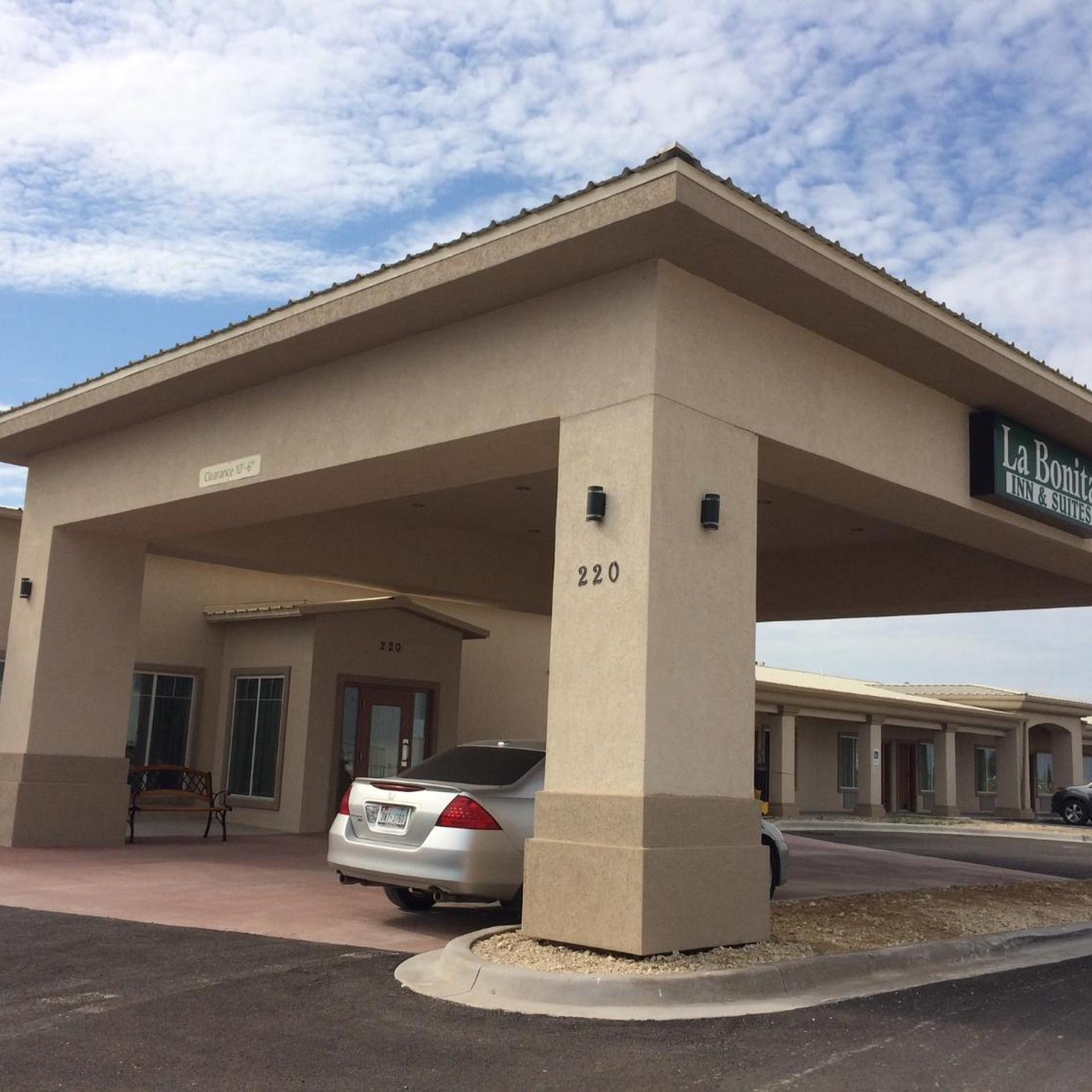La Bonita Inn and Suites - Crane 1/40
