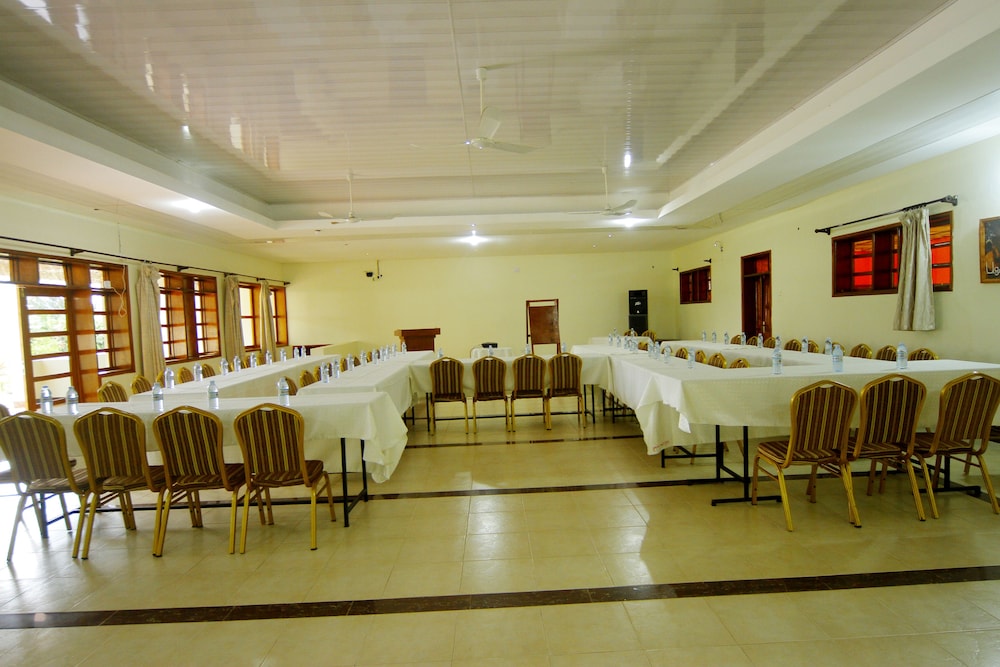 Kalya Courts Hotel 31/50