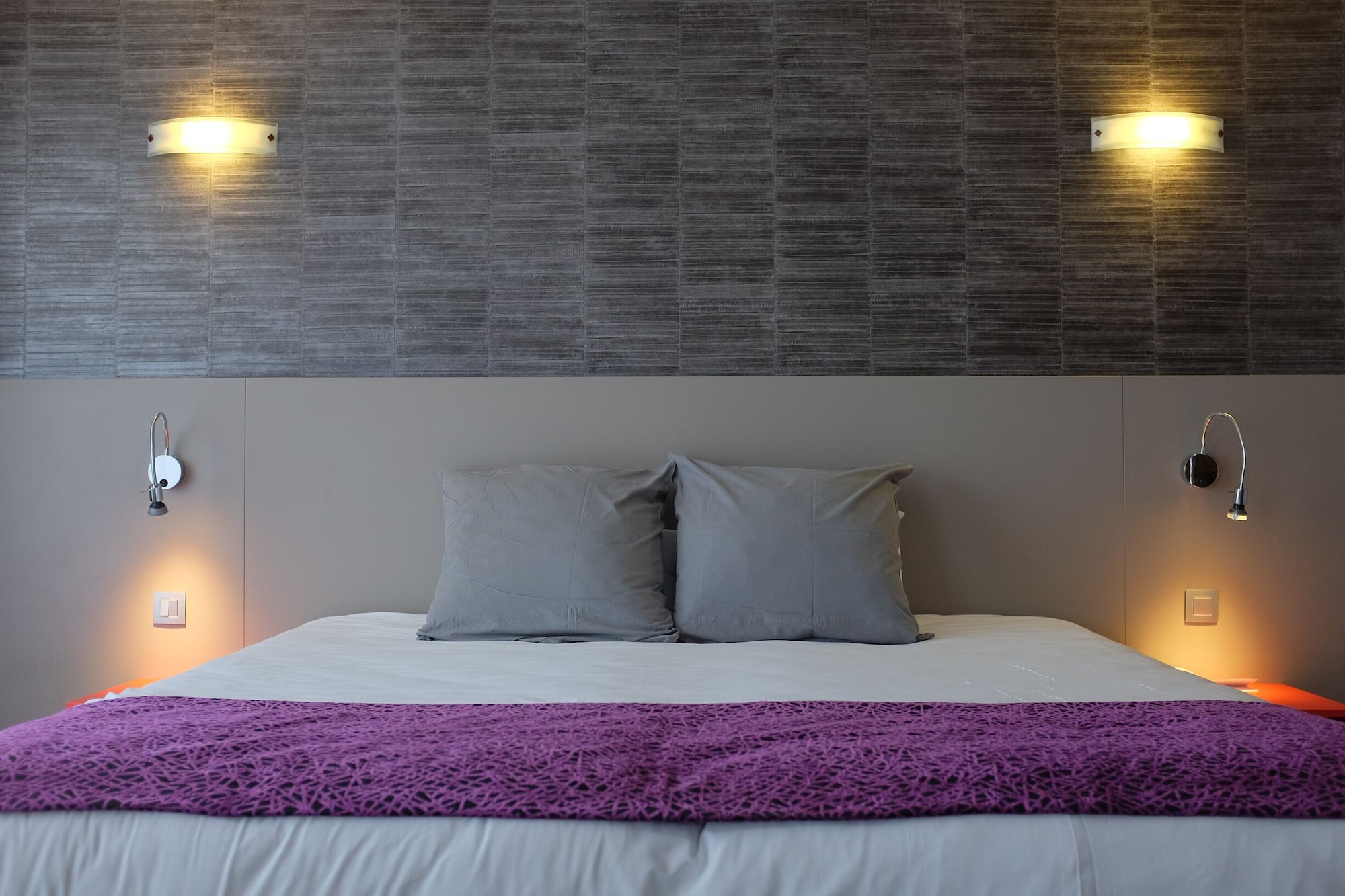 ROOM, DOUBLE BED, MOUNTAIN VIEW