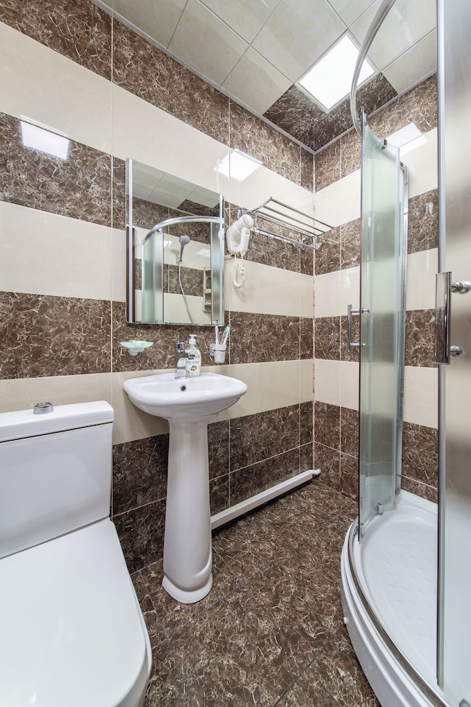 Amea Baku Hotel 51/53