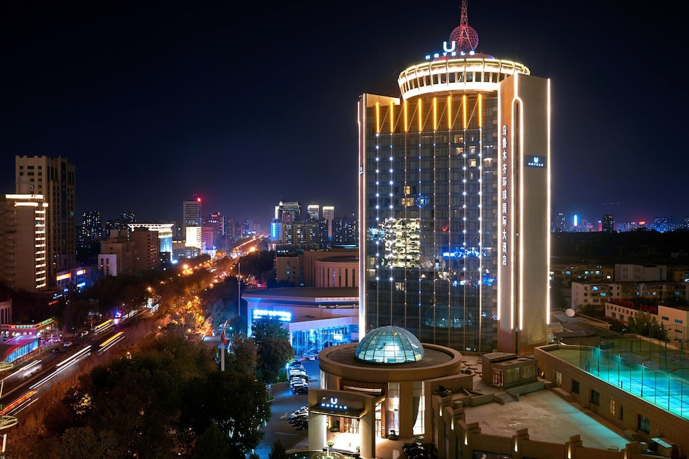 Universal Hotel Urumqi 2/33