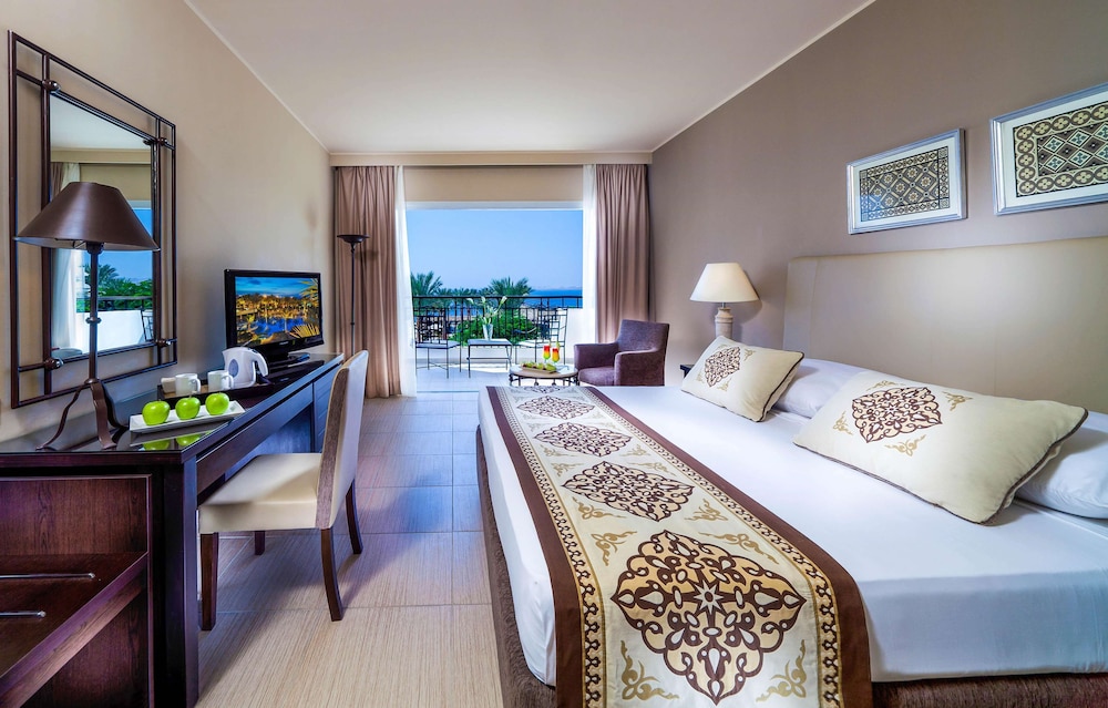 SUPERIOR, DOUBLE OR TWIN BED, SEA VIEW