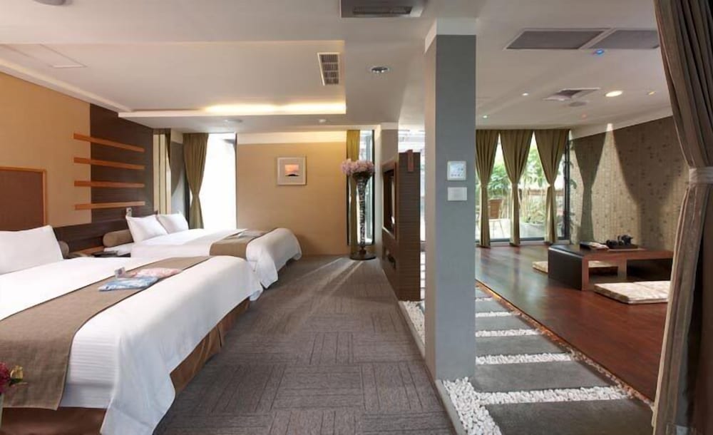 Hefong Villa Faddism Hotel 12/39
