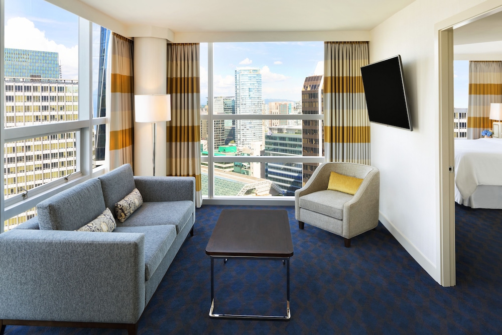 Sheraton Vancouver Wall Centre 27/34