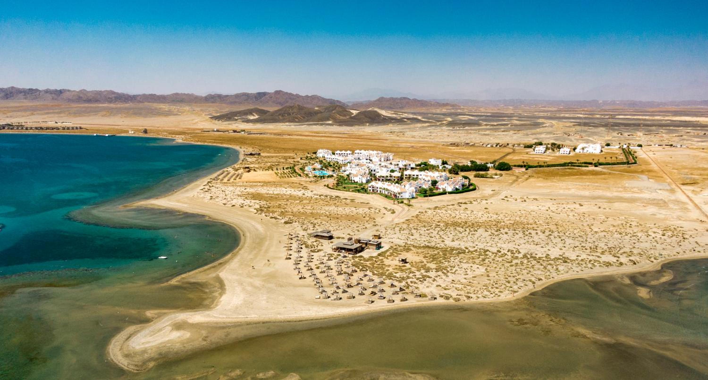 Lahami Bay Beach Resort And Gardens 72/79