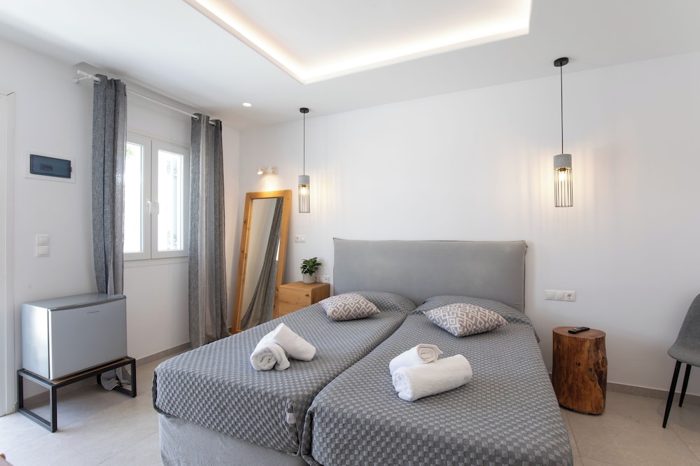 Agia Anna Studios 9/50