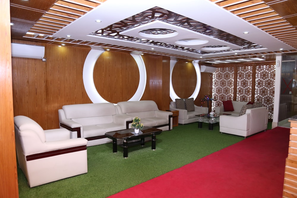 Platinum Hotel Ltd 24/28