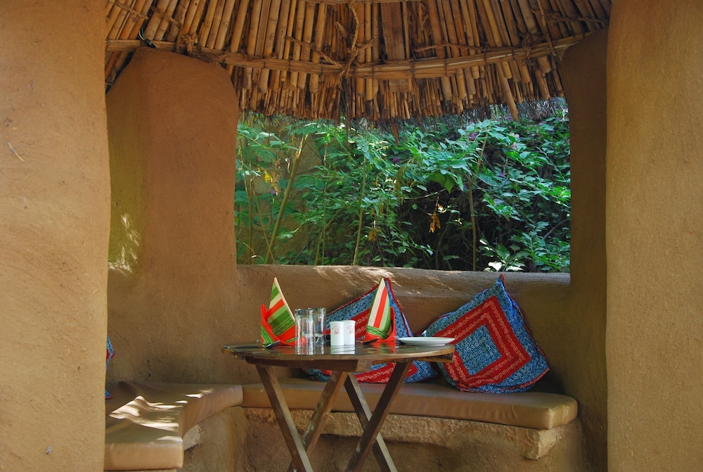 THE MANAVAR RESORT AND CAMP 17/50