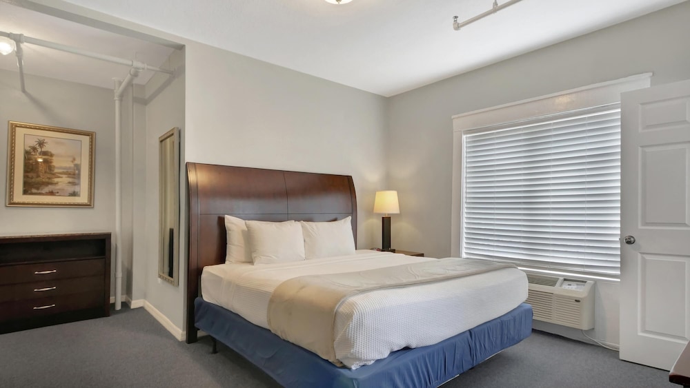 CLASSIC, KING BED, ACCESSIBLE