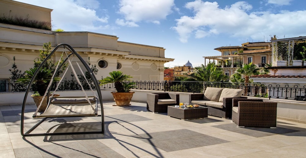 Donna Laura Palace Hotel 55/69