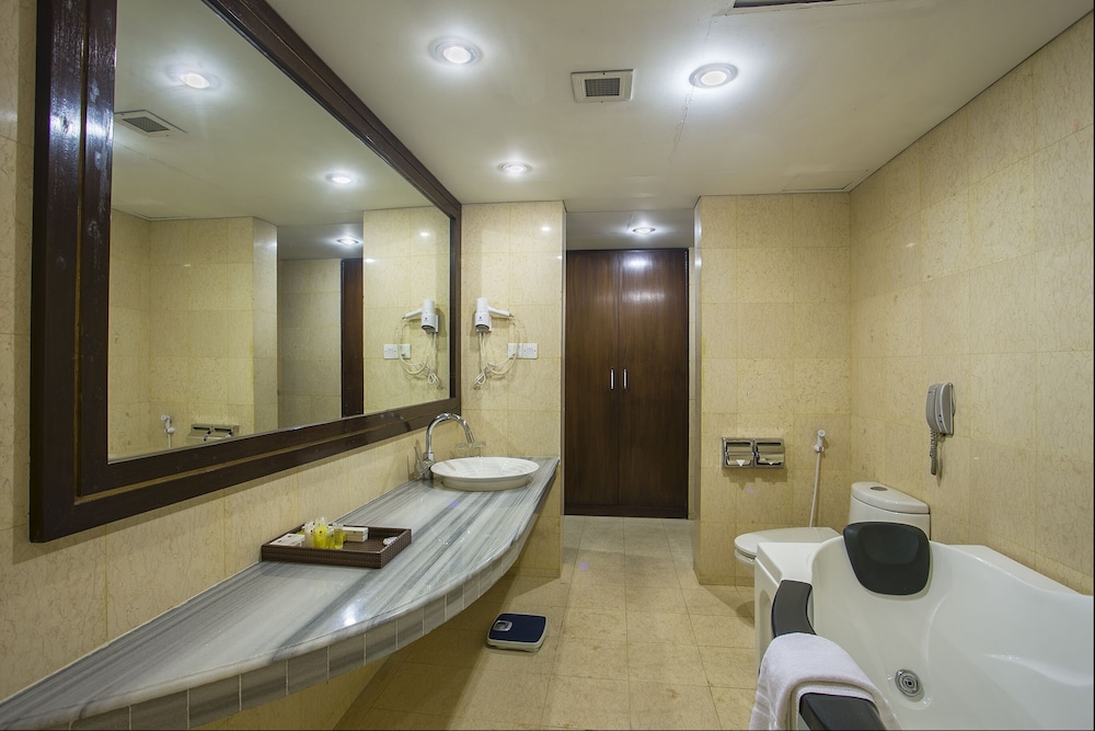 ROSE VIEW HOTEL 30/64