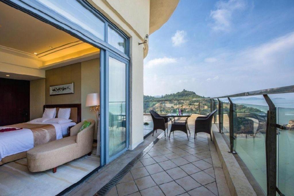 Golden Coast New Century Resort Wenzhou 14/59
