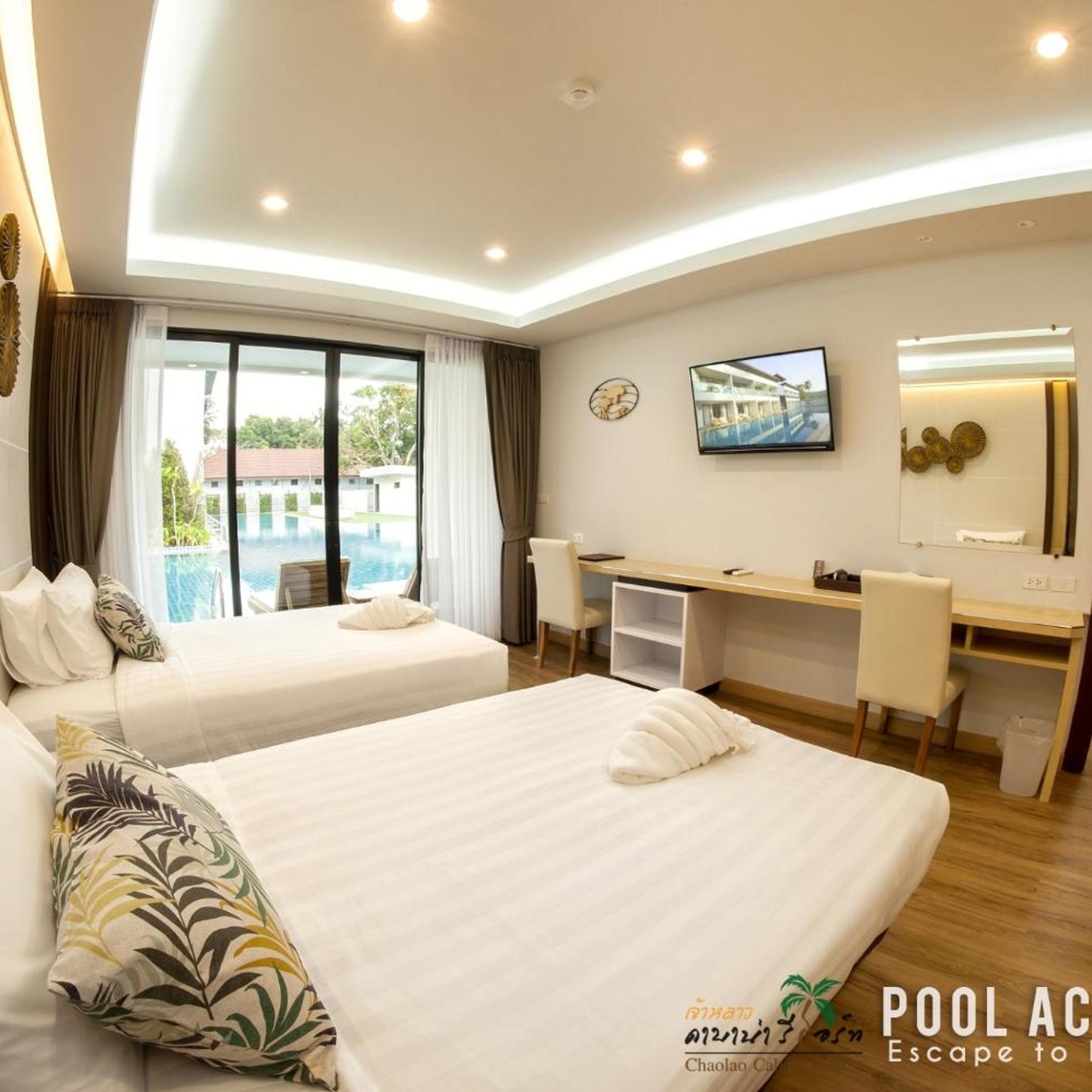 Room, Twin Beds, Pool Access