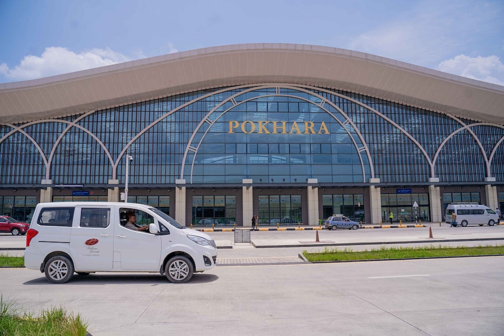 Pokhara Grande 73/80