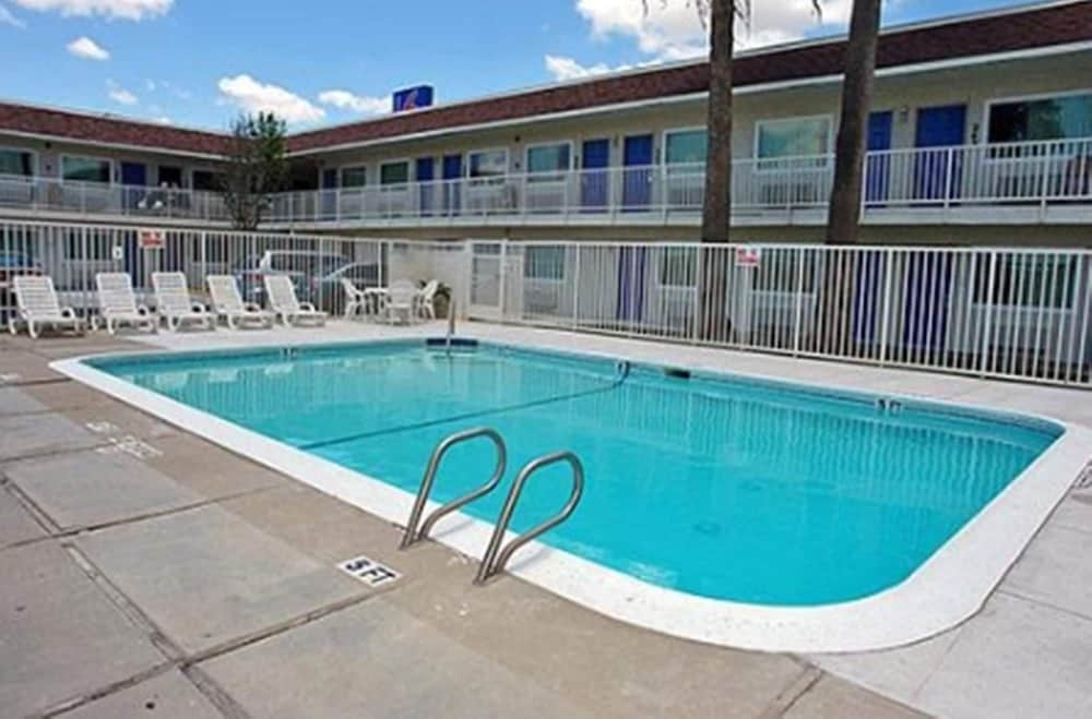 Motel6 Corpus Christi, TX - East - North Padre Island 39/58