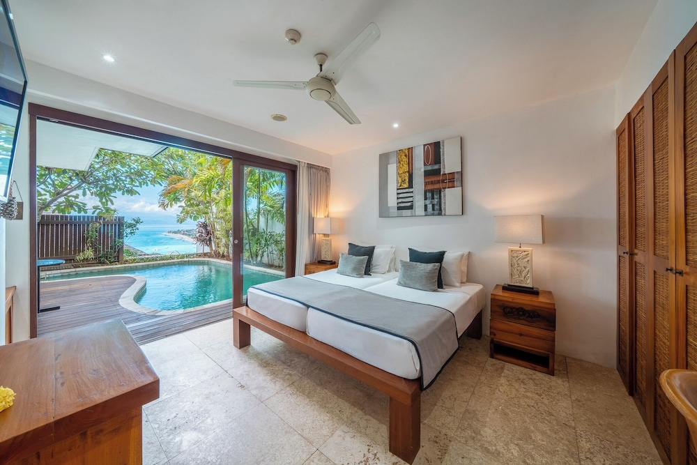 2 Bedrooms, Apartment, King and Twin Beds, with Pool