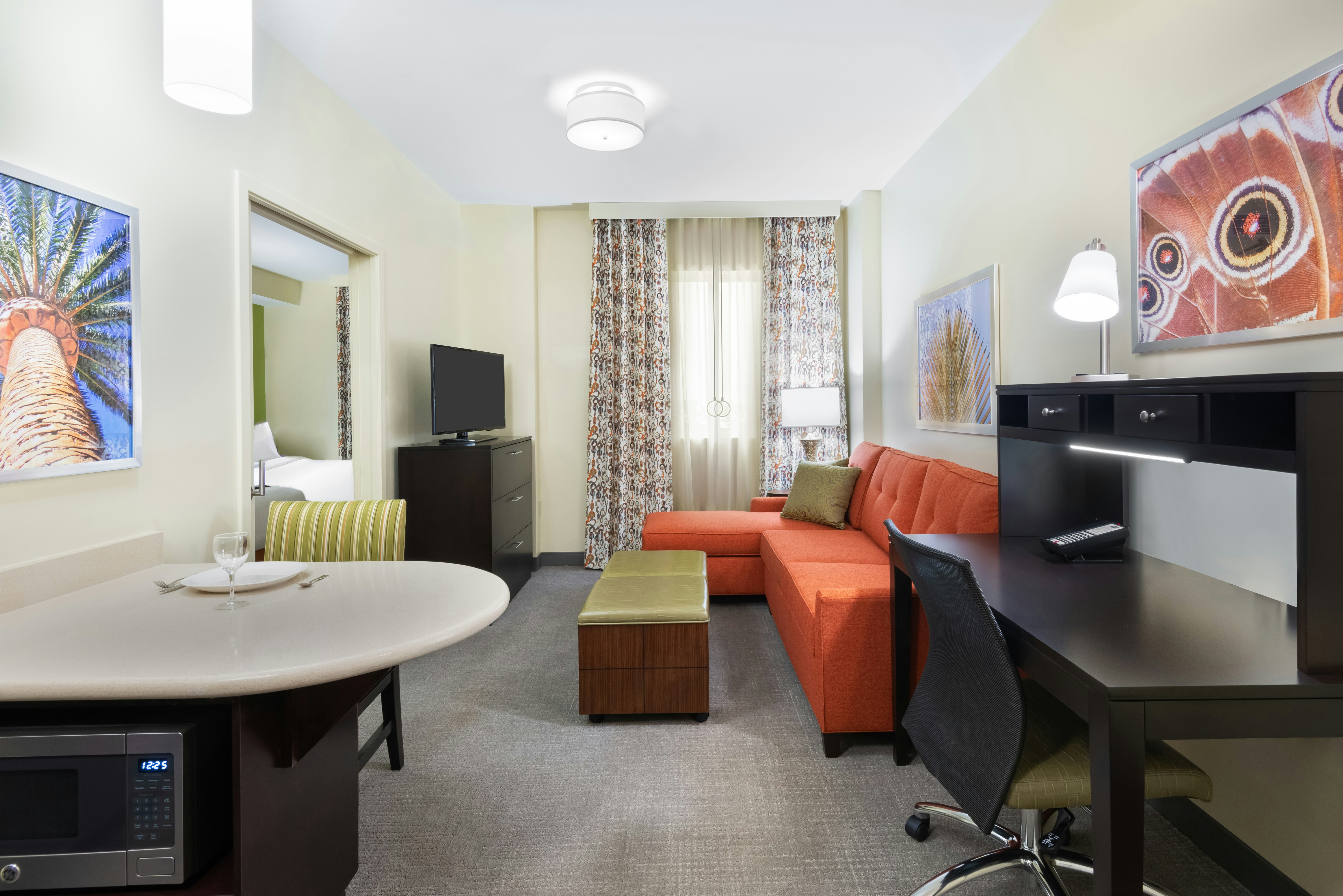 Staybridge Suites Miami International Airport 66/77
