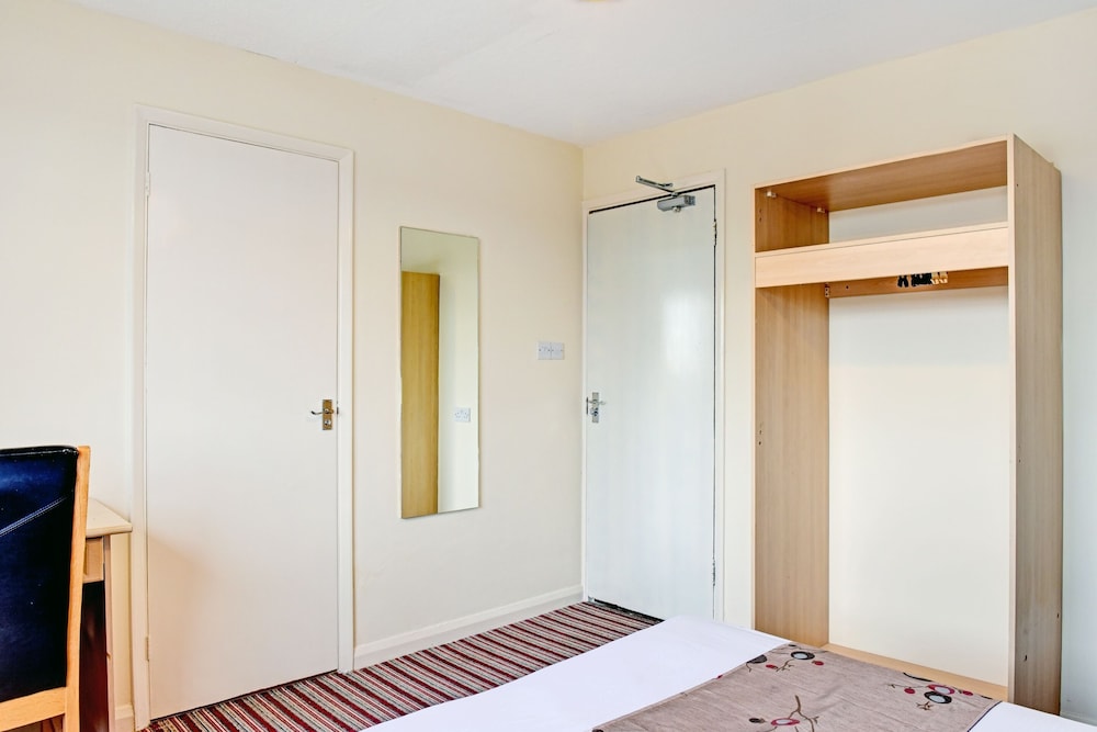 OYO Shilton Inn 25/46