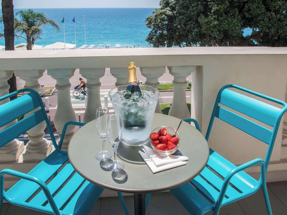 Mercure Nice Marche aux Fleurs Hotel 62/72