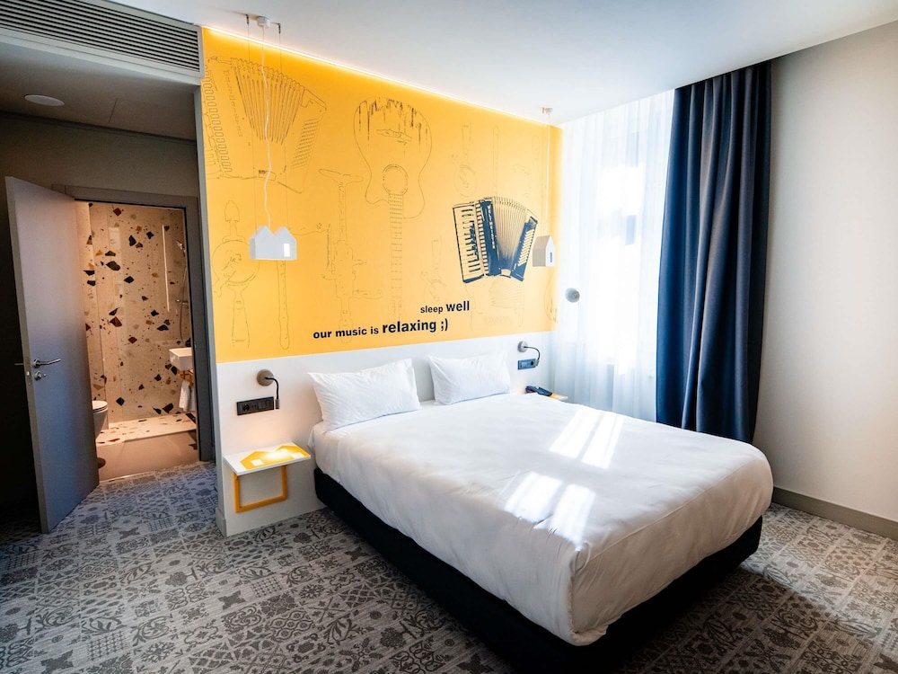 Ibis Styles Sibiu Arsenal 16/55