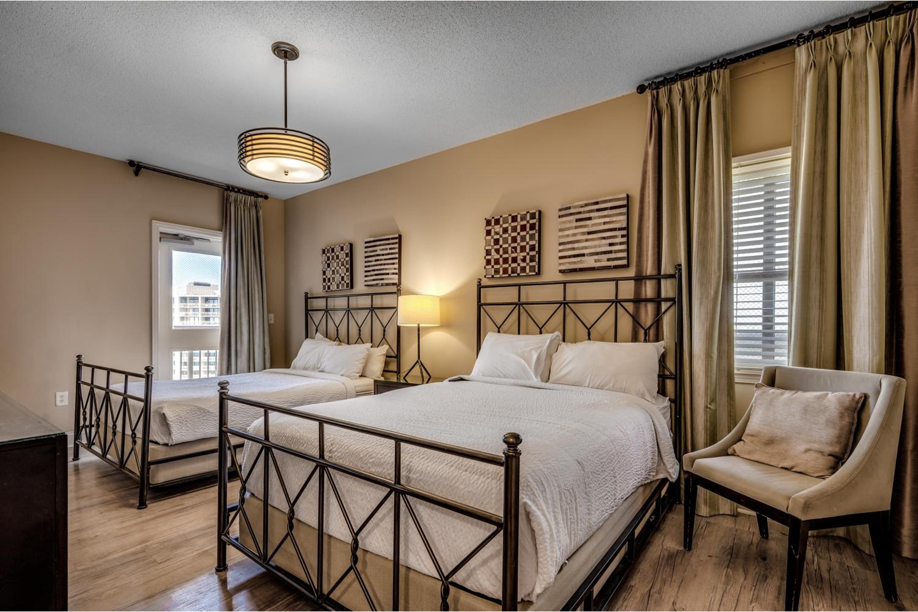 4 Bedrooms, Condo, Palm, Luxury, Ocean Front