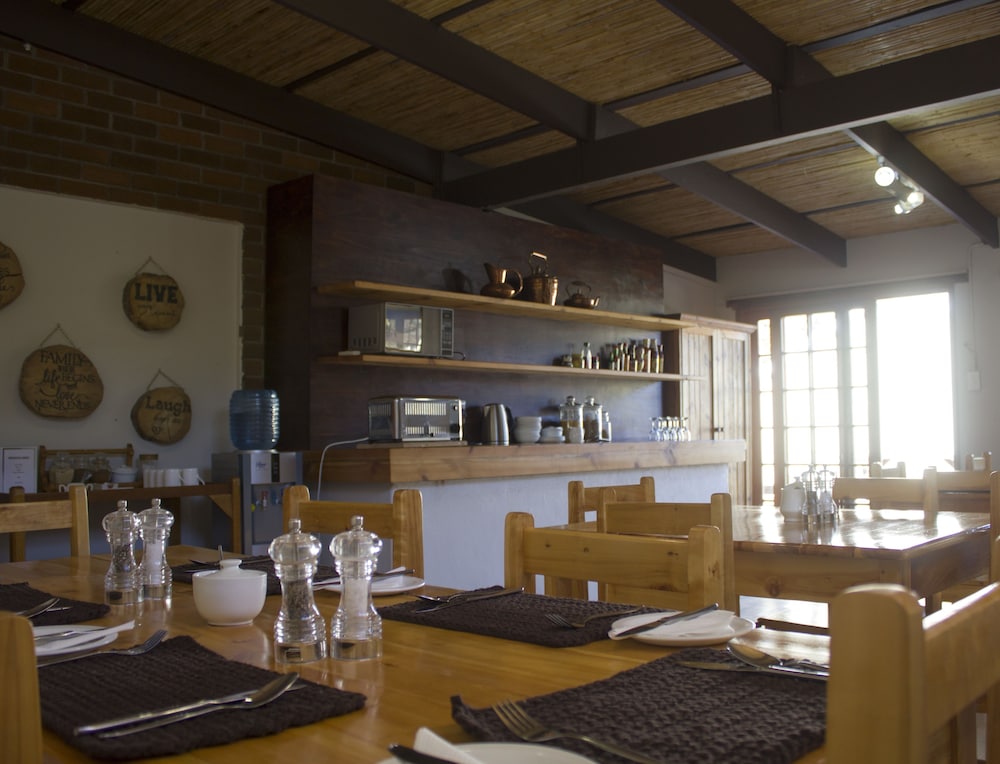 Aan Die Oewer Guest House 26/42