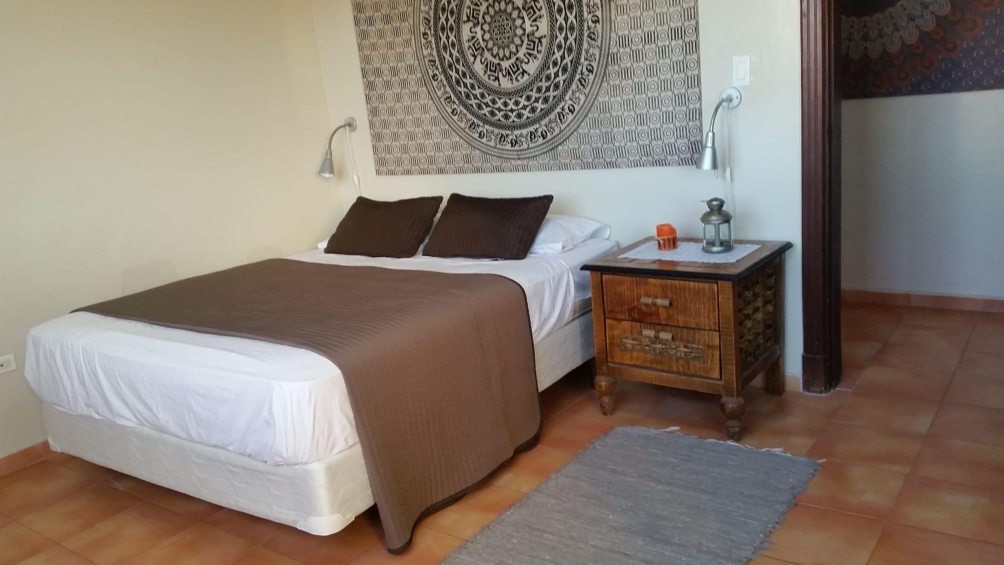 3 Bedrooms, Apartment, 2 Bathrooms