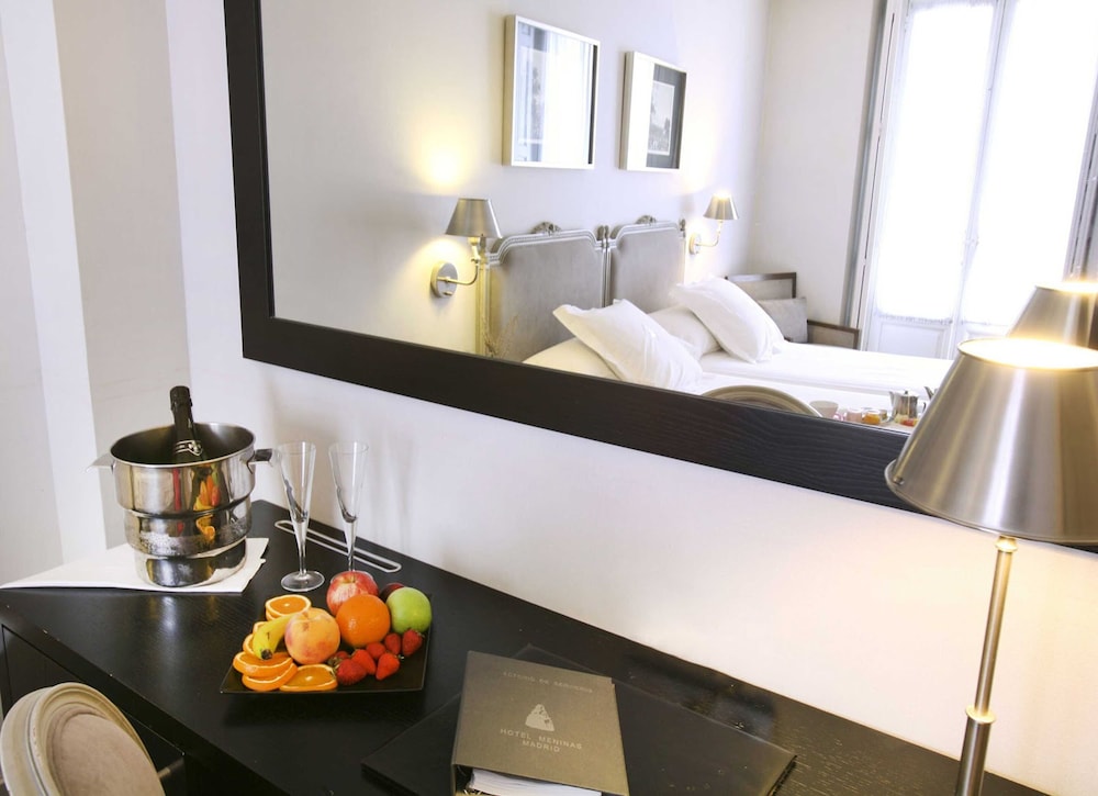 Meninas Hotel 28/73