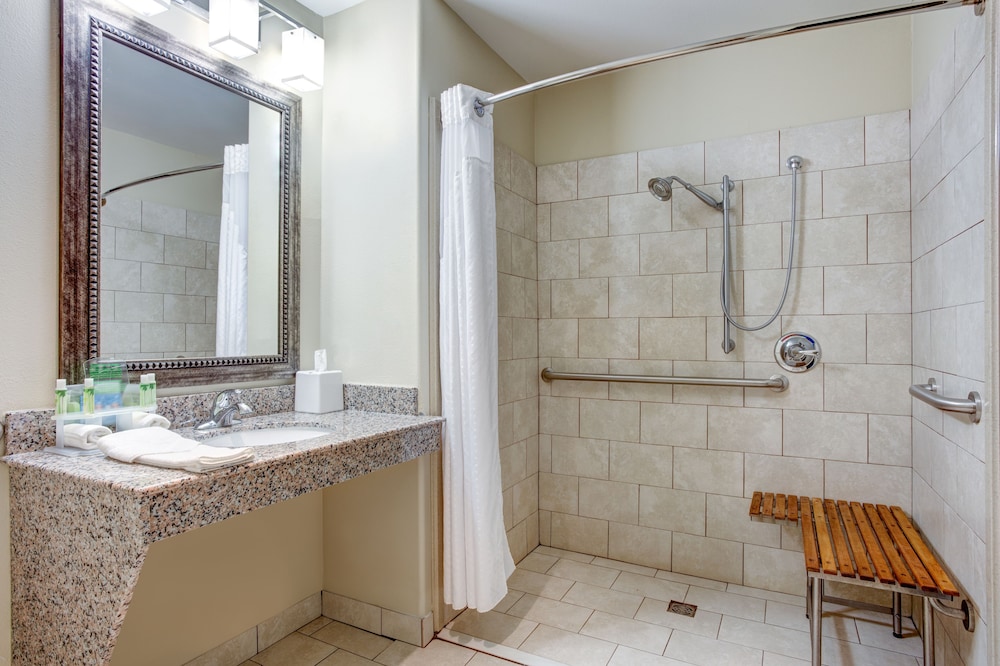 Holiday Inn Express Hotel And Suites Raceland Highway 90 24/49
